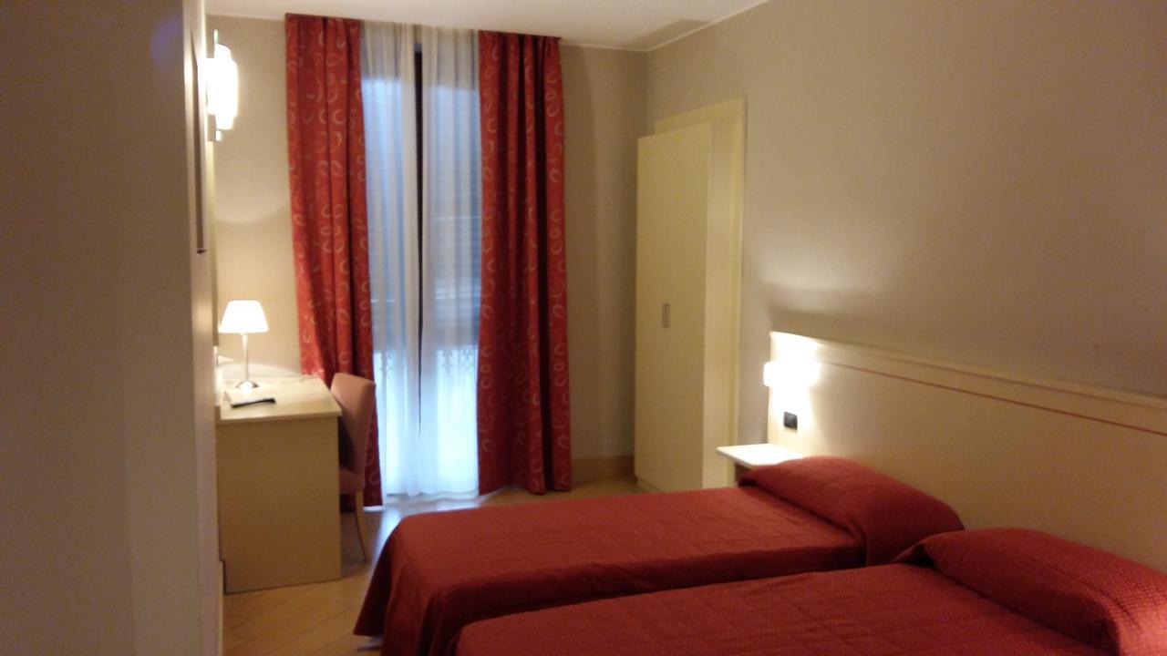 Cavour Hotel 2*